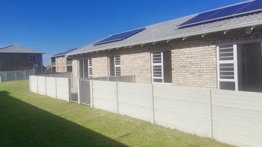 To Let 2 Bedroom Property for Rent in Overbaakens Eastern Cape
